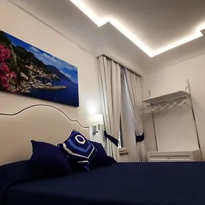 Apartment House &, Amalfi